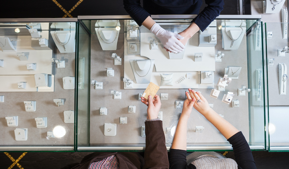 Gdzie kupić biżuterię ze stali chirurgicznej - srebrna biżuteria u jubilera