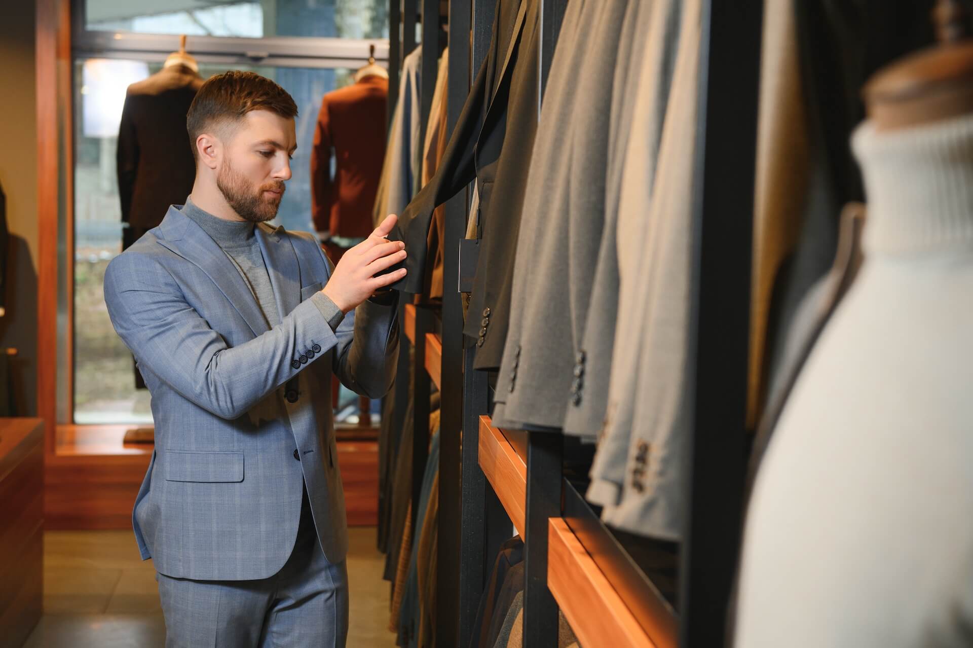 gdzie kupić garnitur dla mężczyzny